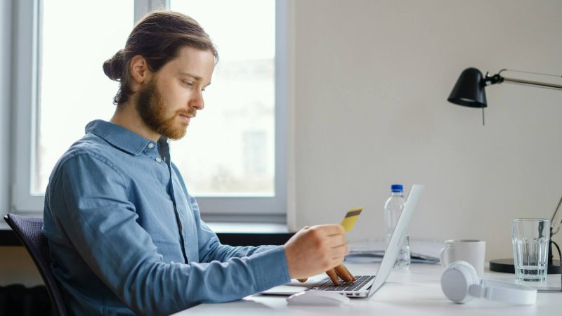 employee-data-privacy-at-work-booking-and-purchasing-with-credit-card-online-at-workspace.jpg employee-data-privacy-at-work-booking-and-purchasing-with-credit-card-online-at-workspace.jpg